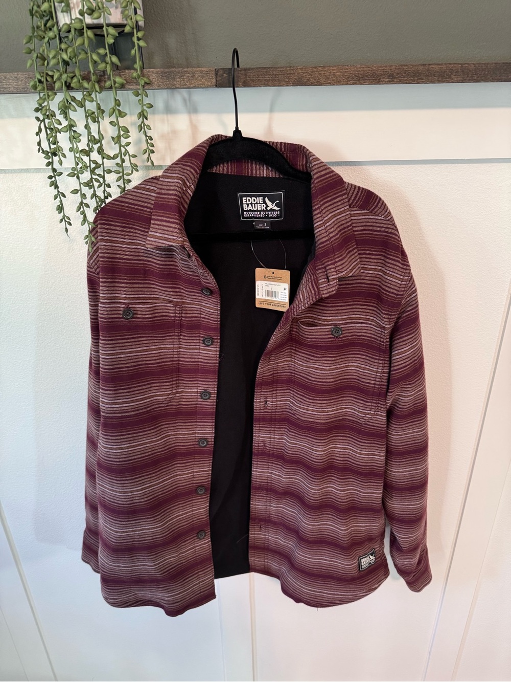 Eddie Bauer Men’s Burgundy Striped Lightweight Shirt Jacket